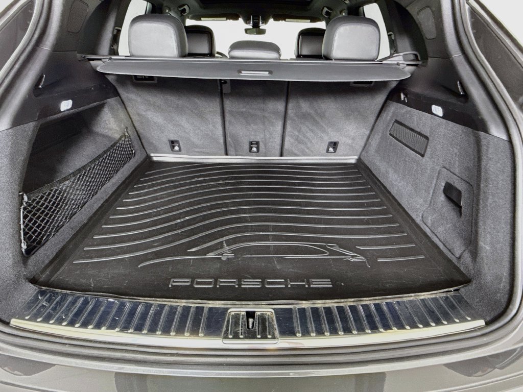 Certified 2023 Porsche Cayenne AWD/4WD image 27