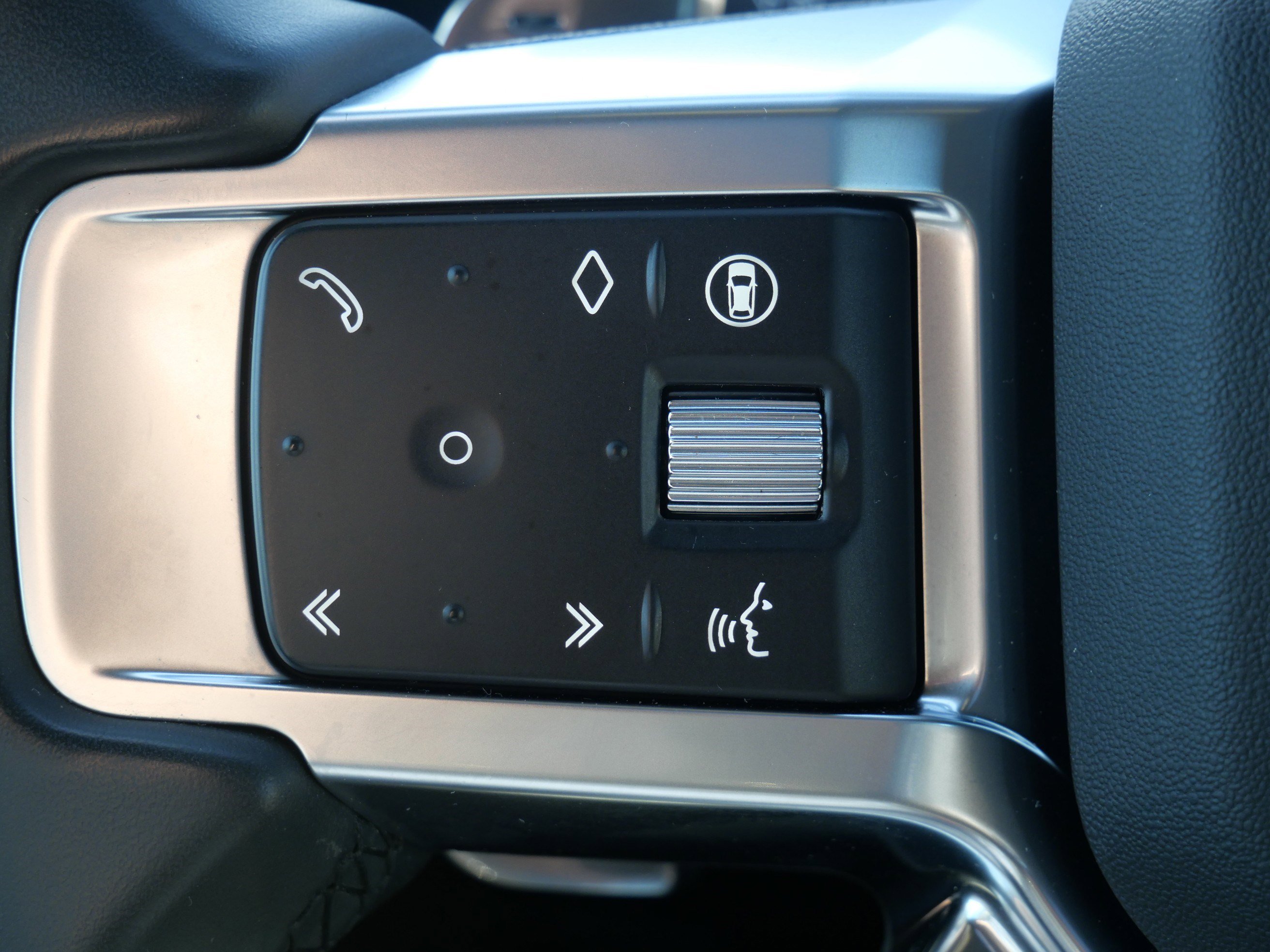 Certified 2024 Land Rover Discovery Dynamic SE AWD/4WD image 27