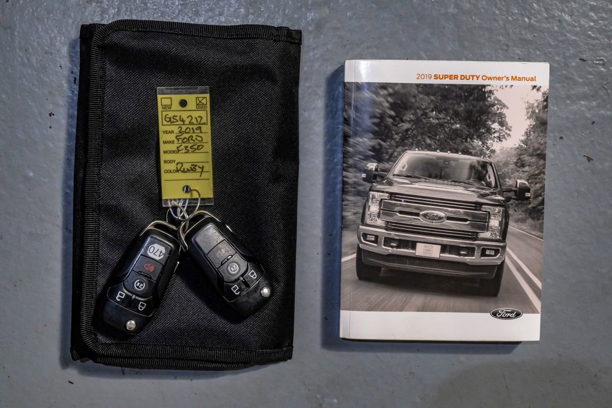 Used 2019 Ford F350 Lariat w/ Lariat Value Package AWD/4WD image 58