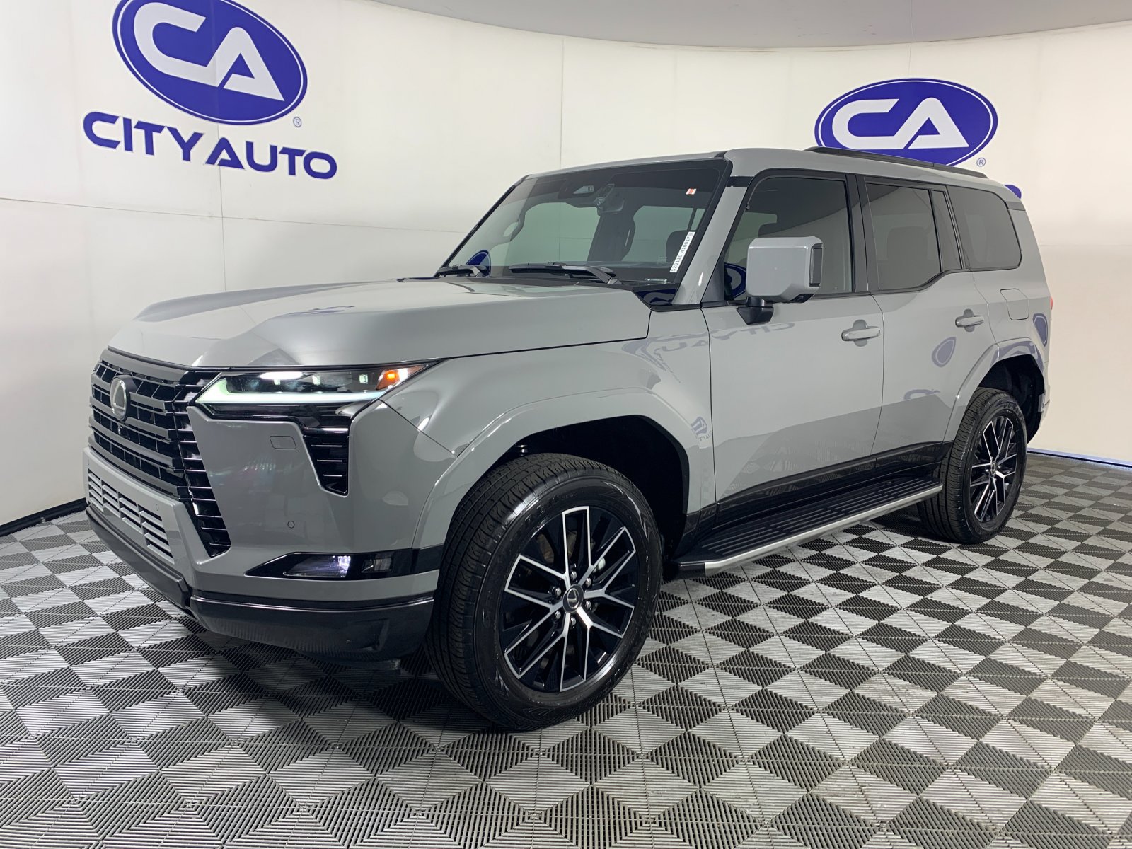 Used 2024 Lexus GX 550 w/ Cold Area Package AWD/4WD image 7