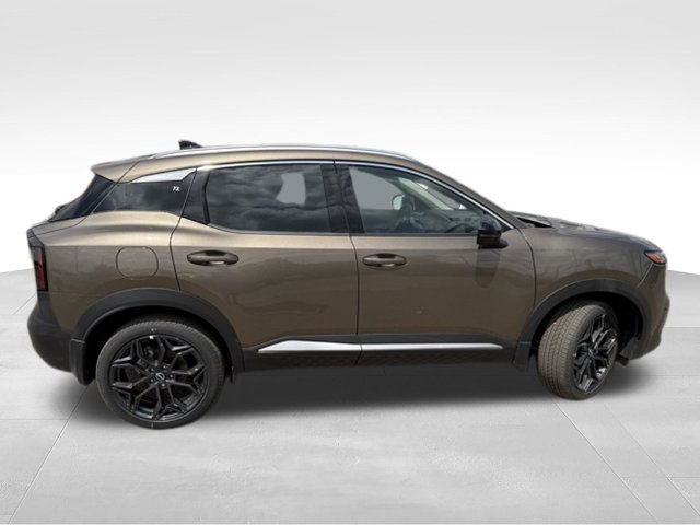 New 2026 Nissan Kicks SR w/ SR Premium Package FWD image 8