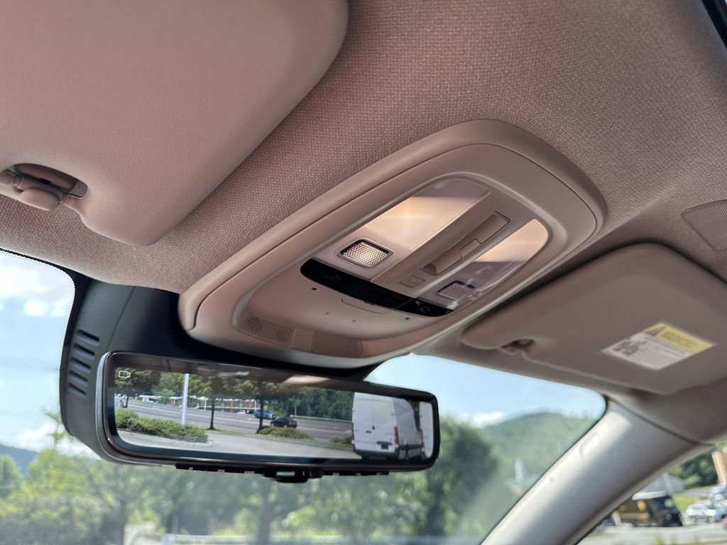 New 2026 Volvo XC40 B5 Core w/ Protection Package Premier image 30