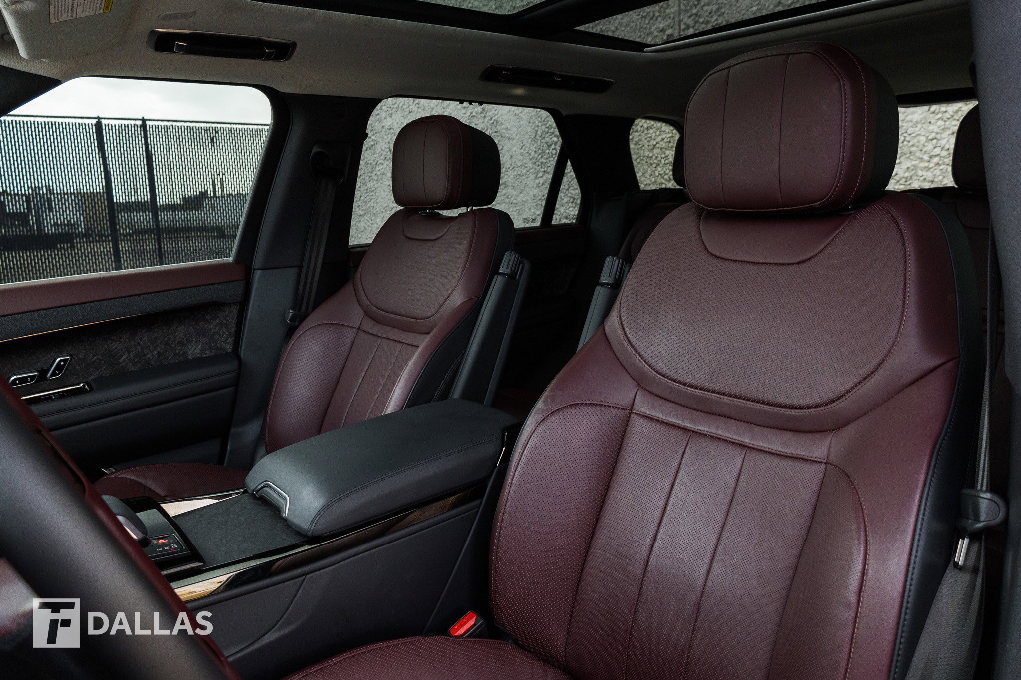 Used 2024 Land Rover Range Rover Sport Dynamic SE image 22