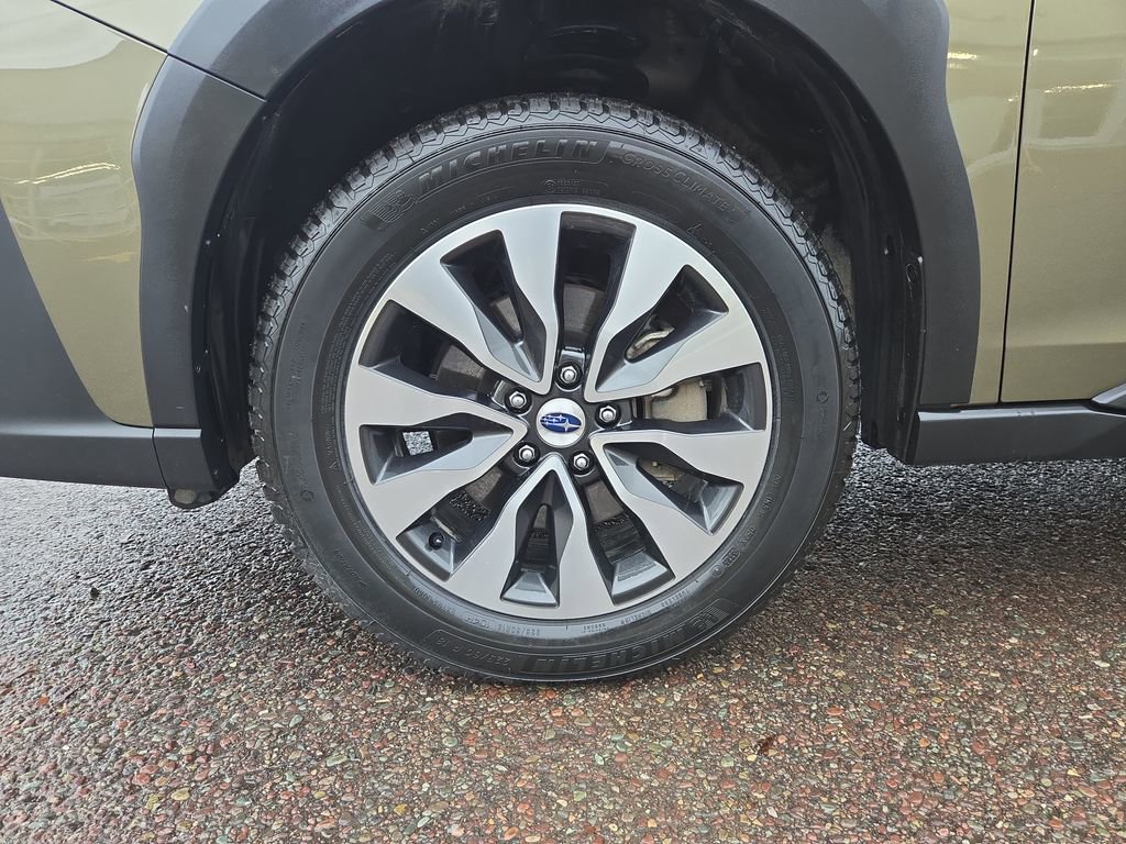 Used 2023 Subaru Outback Limited image 10