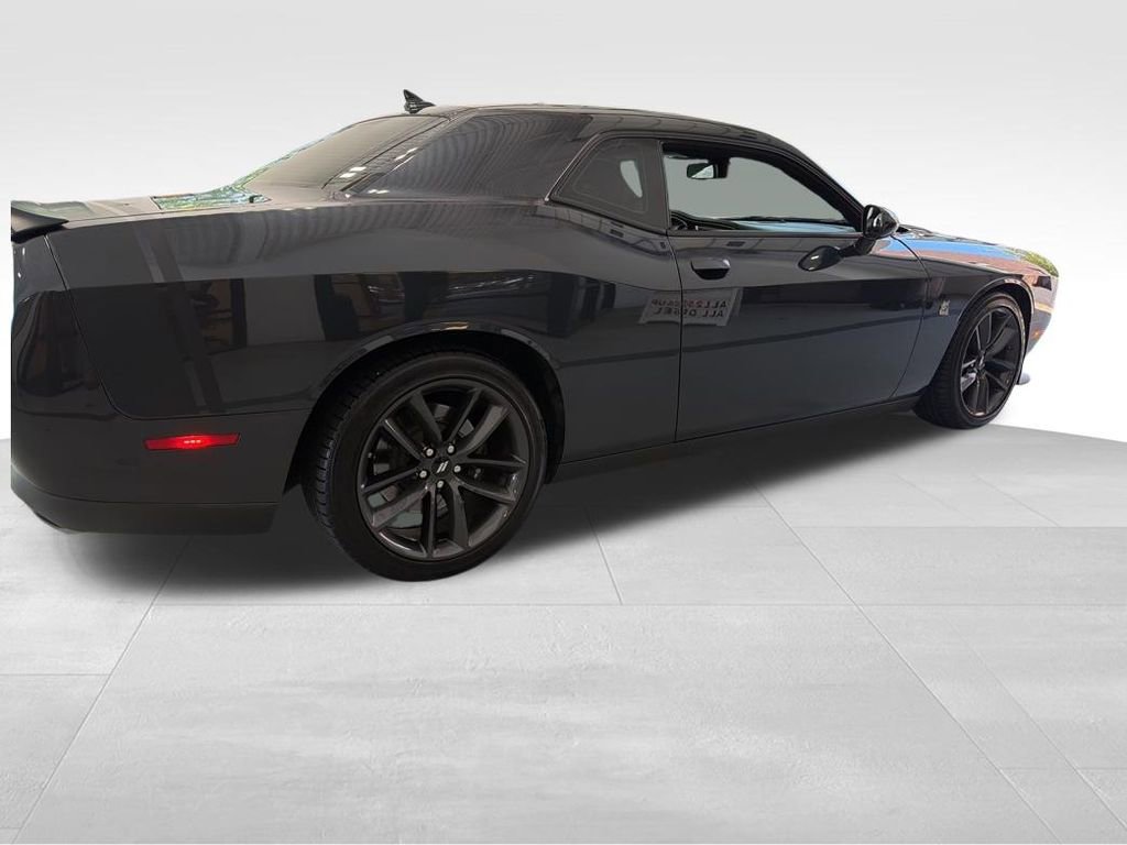 Used 2019 Dodge Challenger R/T Scat Pack w/ Plus Package RWD image 4