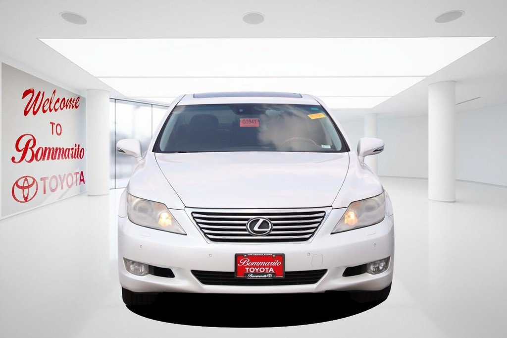 Used 2012 Lexus LS 460 w/ Comfort Pkg RWD image 4
