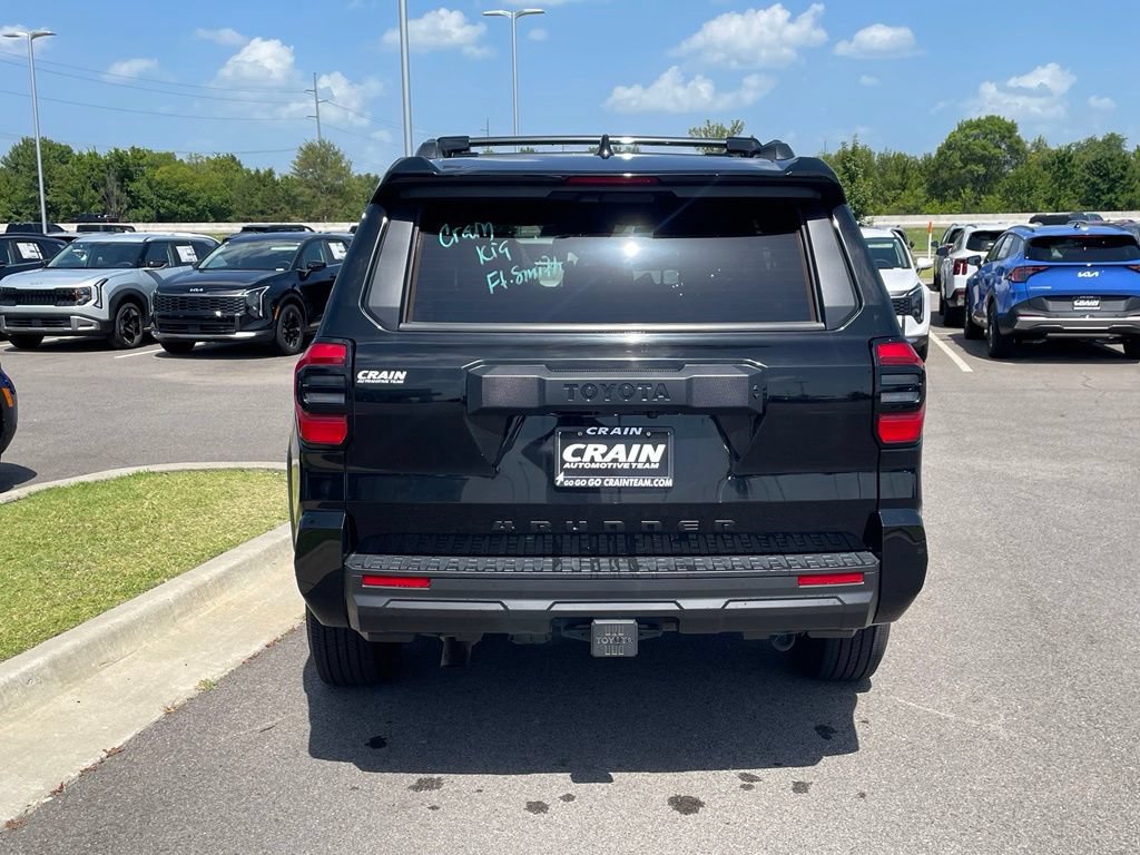 Used 2025 Toyota 4Runner SR5 AWD/4WD image 6