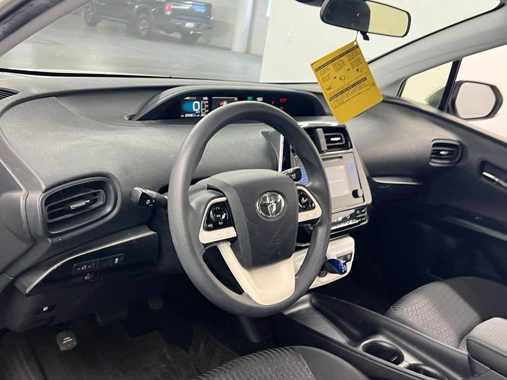 Used 2017 Toyota Prius Two FWD image 9