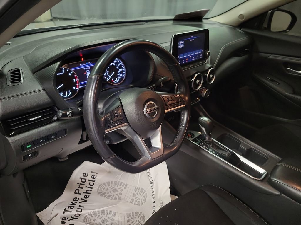 Used 2021 Nissan Sentra SV image 13