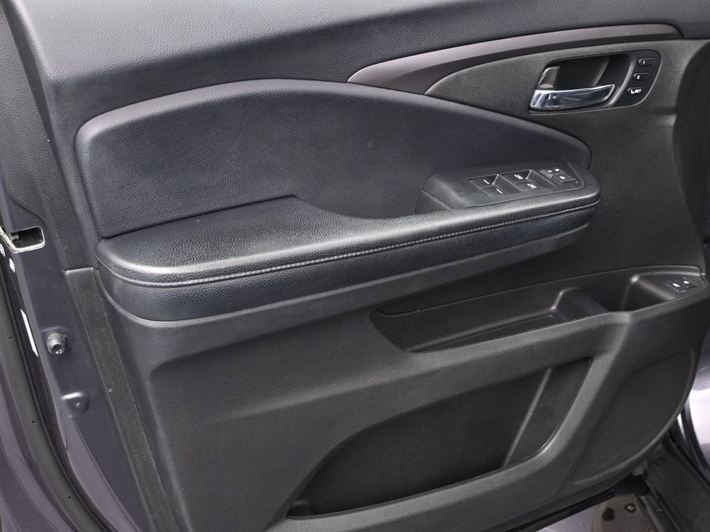 Used 2021 Honda Pilot Special Edition image 11