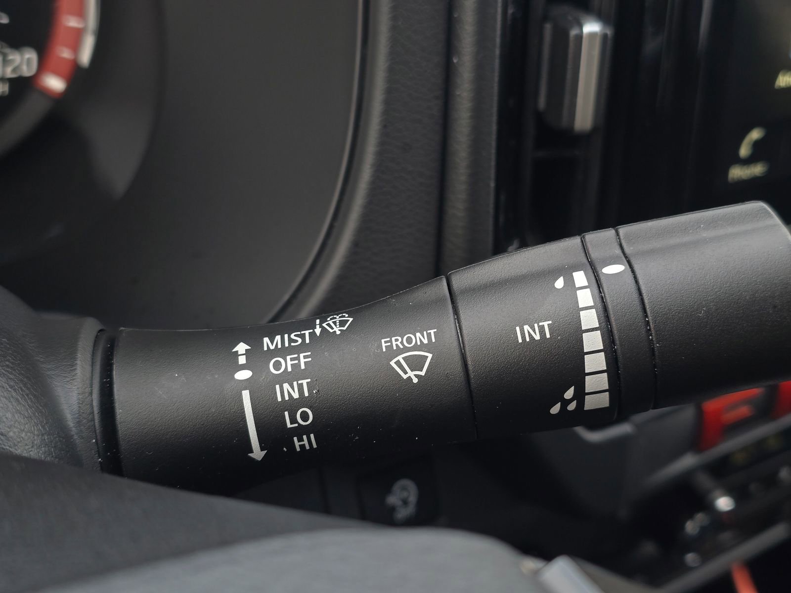 Used 2025 Nissan Frontier PRO-4X w/ Pro Convenience Package image 30