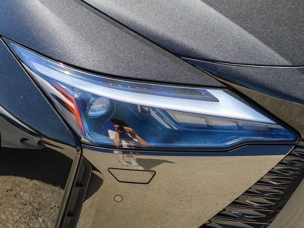 Used 2023 Lexus RZ 450e Premium w/ Accessory Package (P5) AWD/4WD image 4