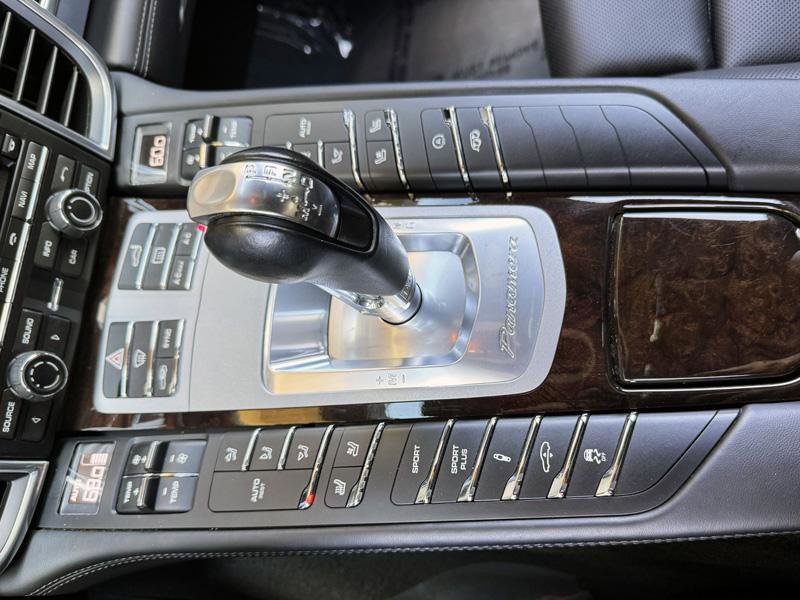 Used 2016 Porsche Panamera Turbo image 24