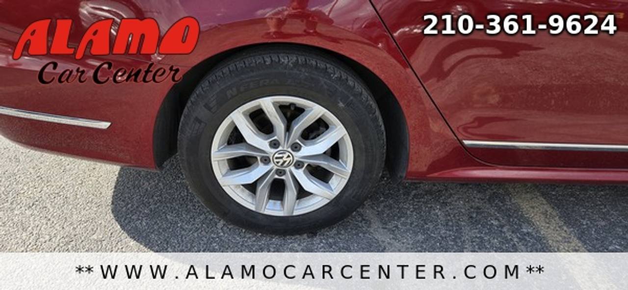 Used 2016 Volkswagen Passat 1.8T R-Line FWD image 13
