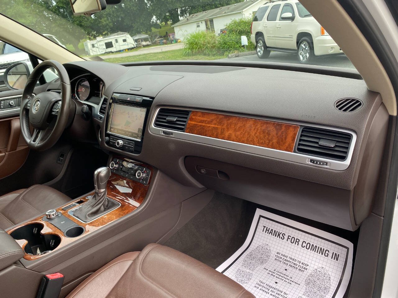 Used 2014 Volkswagen Touareg TDI AWD/4WD image 32