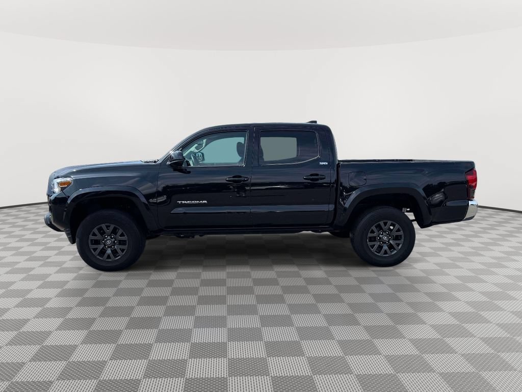 Used 2022 Toyota Tacoma SR5 AWD/4WD image 4