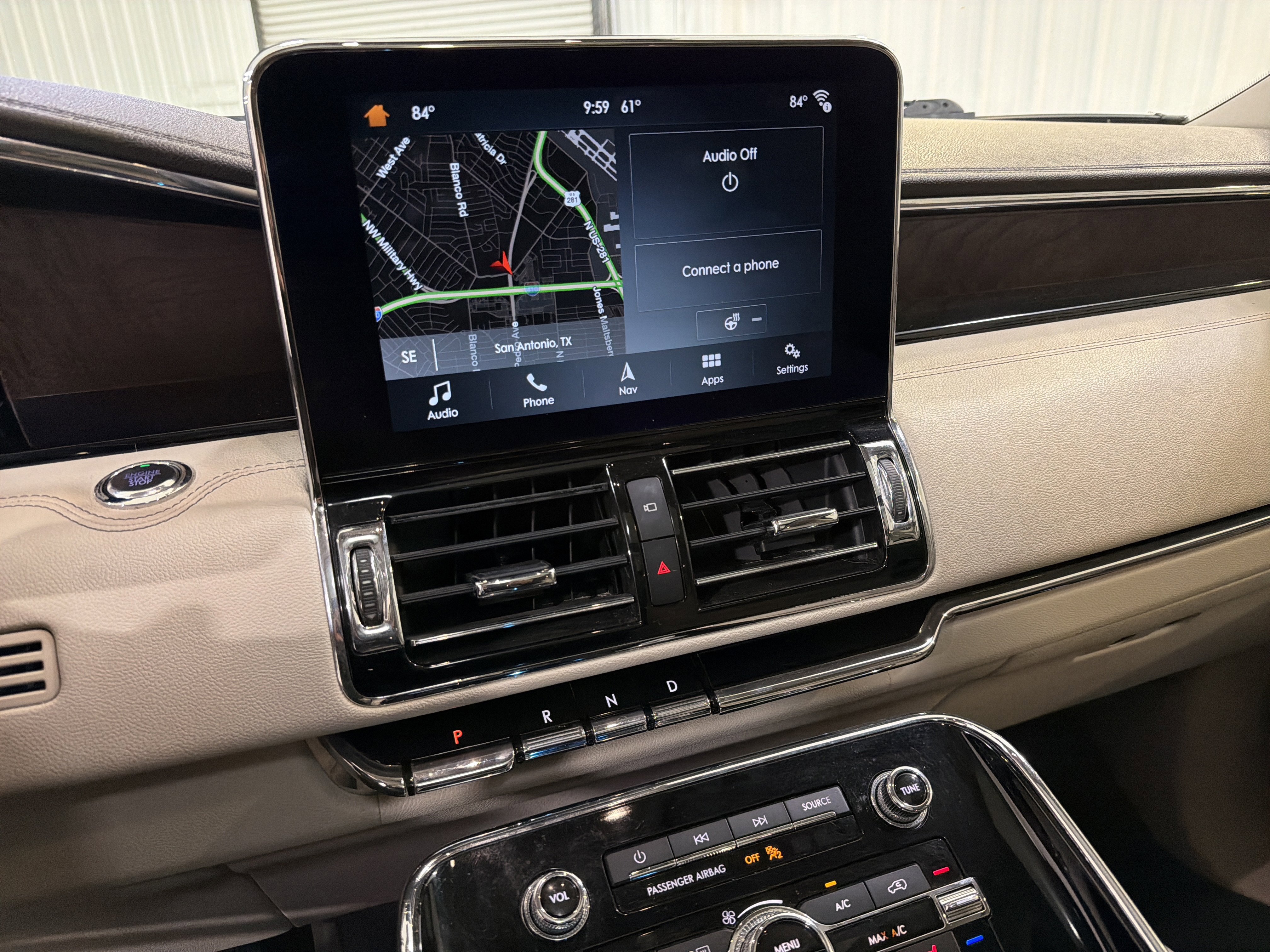 Used 2019 Lincoln Navigator Select w/ Cargo Package image 19