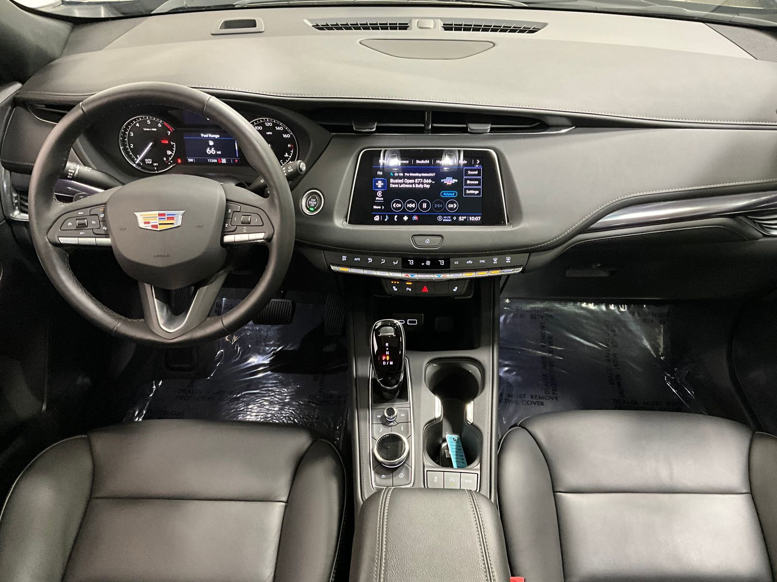 Used 2023 Cadillac XT4 Luxury w/ Cold Weather Package AWD/4WD image 13