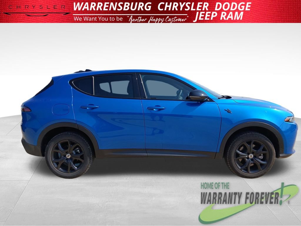 Used 2024 Dodge Hornet GT w/ GT Blacktop Package AWD/4WD image 3