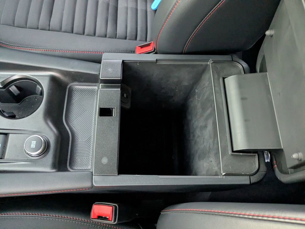 Used 2025 Ford Explorer ST-Line w/ ST-Line Street Pack image 26