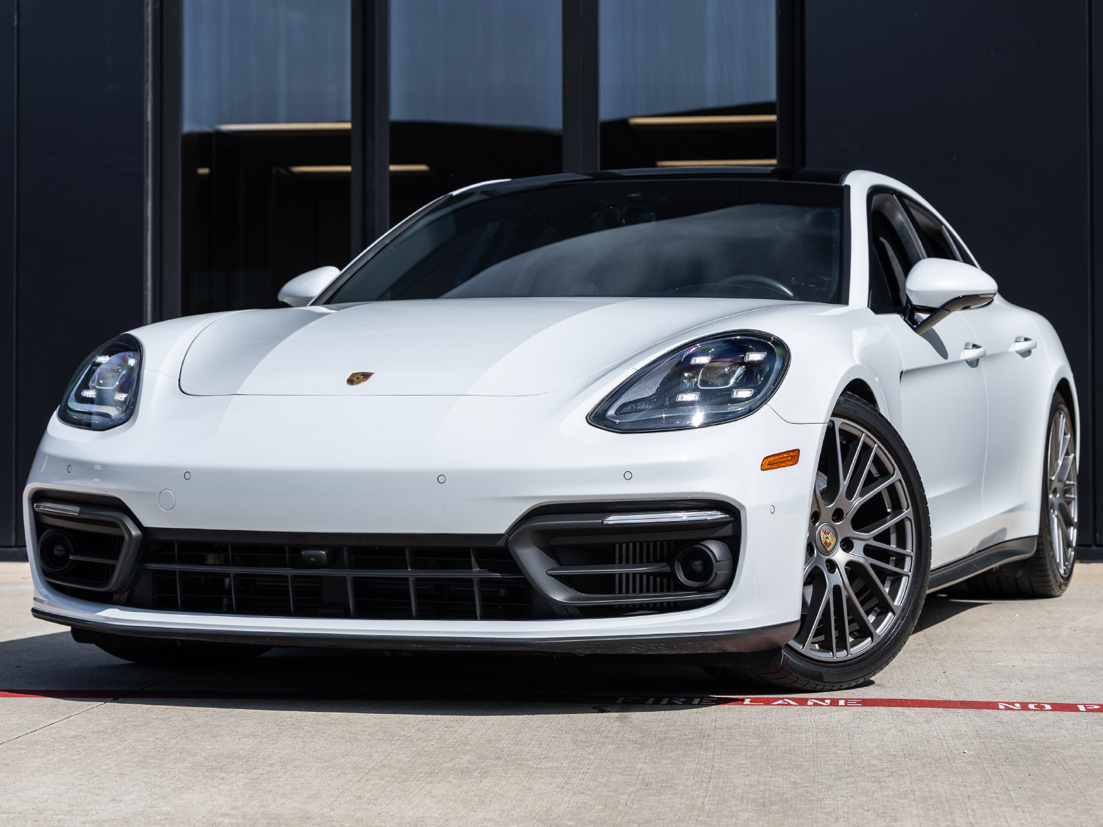 Certified 2023 Porsche Panamera 4 Platinum Edition