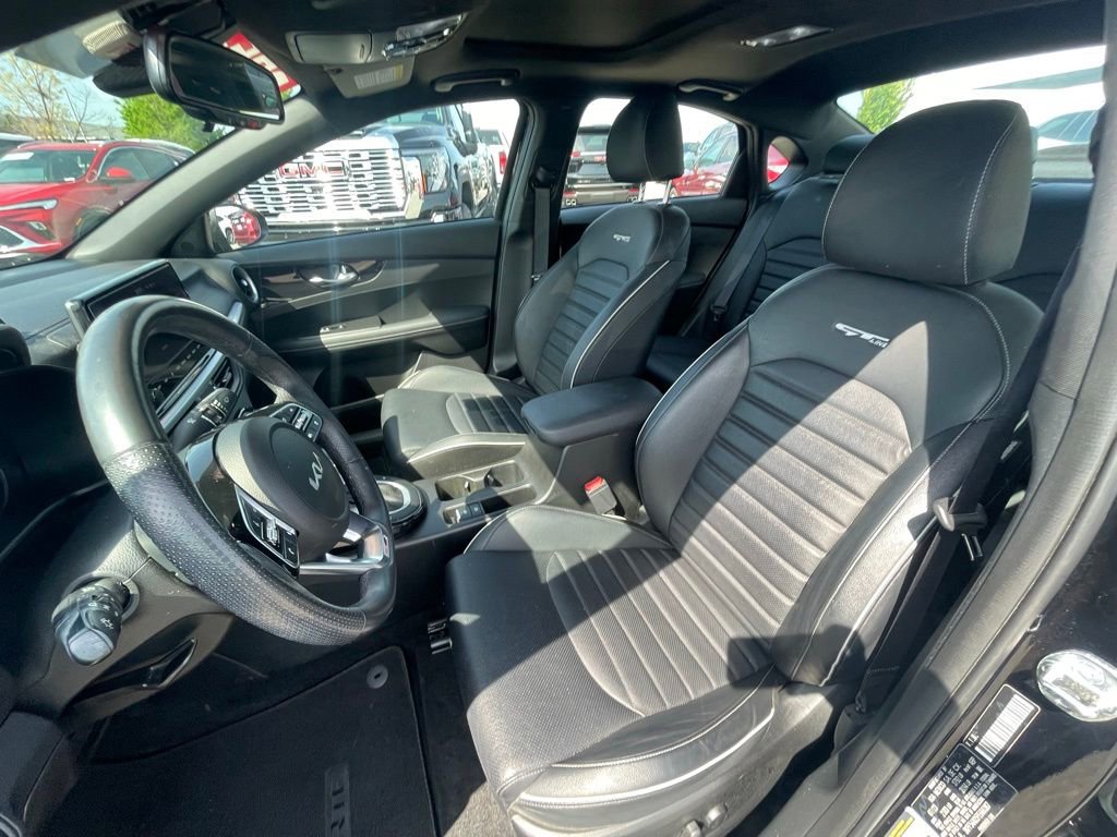 Used 2023 Kia Forte GT-Line w/ GT-Line Premium Package image 20