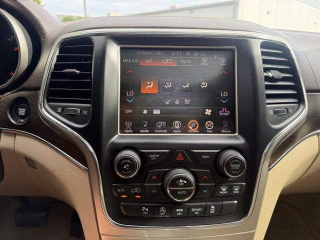 Used 2016 Jeep Grand Cherokee Overland AWD/4WD image 23