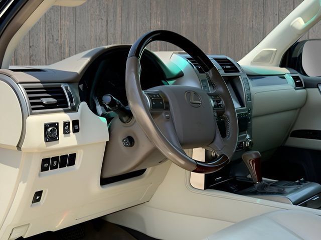 Used 2017 Lexus GX 460 Premium AWD/4WD image 19