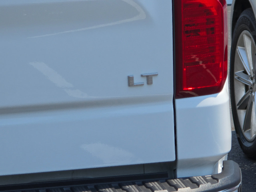 Used 2025 Chevrolet Silverado 1500 LT AWD/4WD image 5