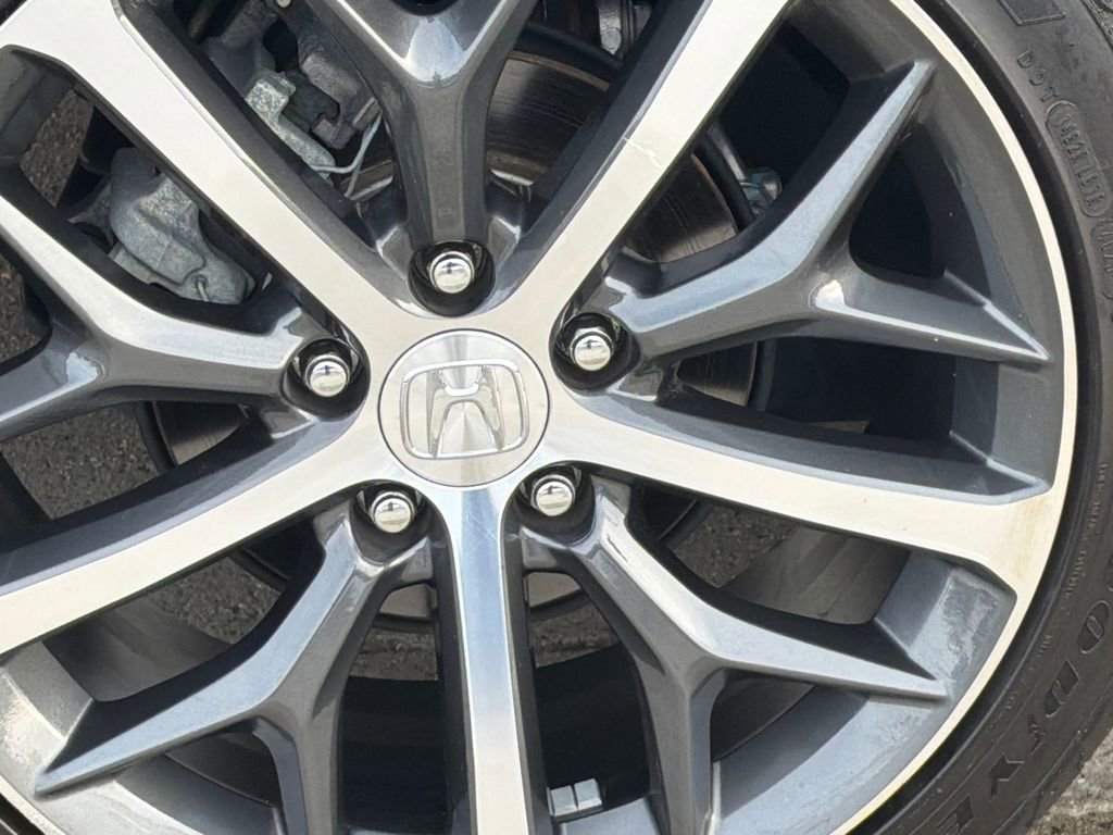 Used 2024 Honda Civic Touring image 3