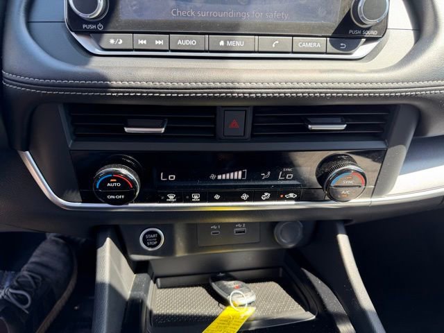 Used 2023 Nissan Rogue SV AWD/4WD image 27