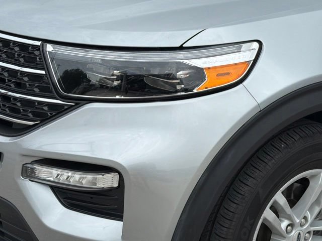 Used 2023 Ford Explorer XLT w/ Equipment Group 202A RWD image 13