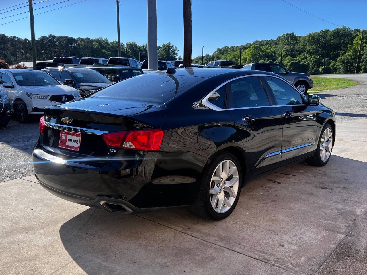 Used 2014 Chevrolet Impala LTZ FWD image 4
