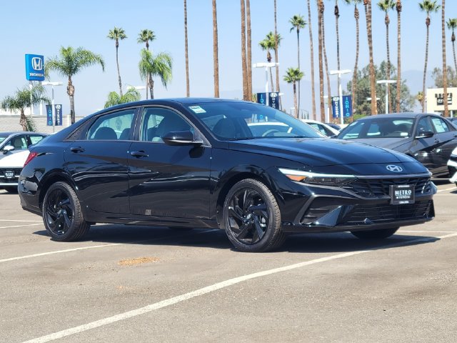 New 2026 Hyundai Elantra Sport FWD image 34