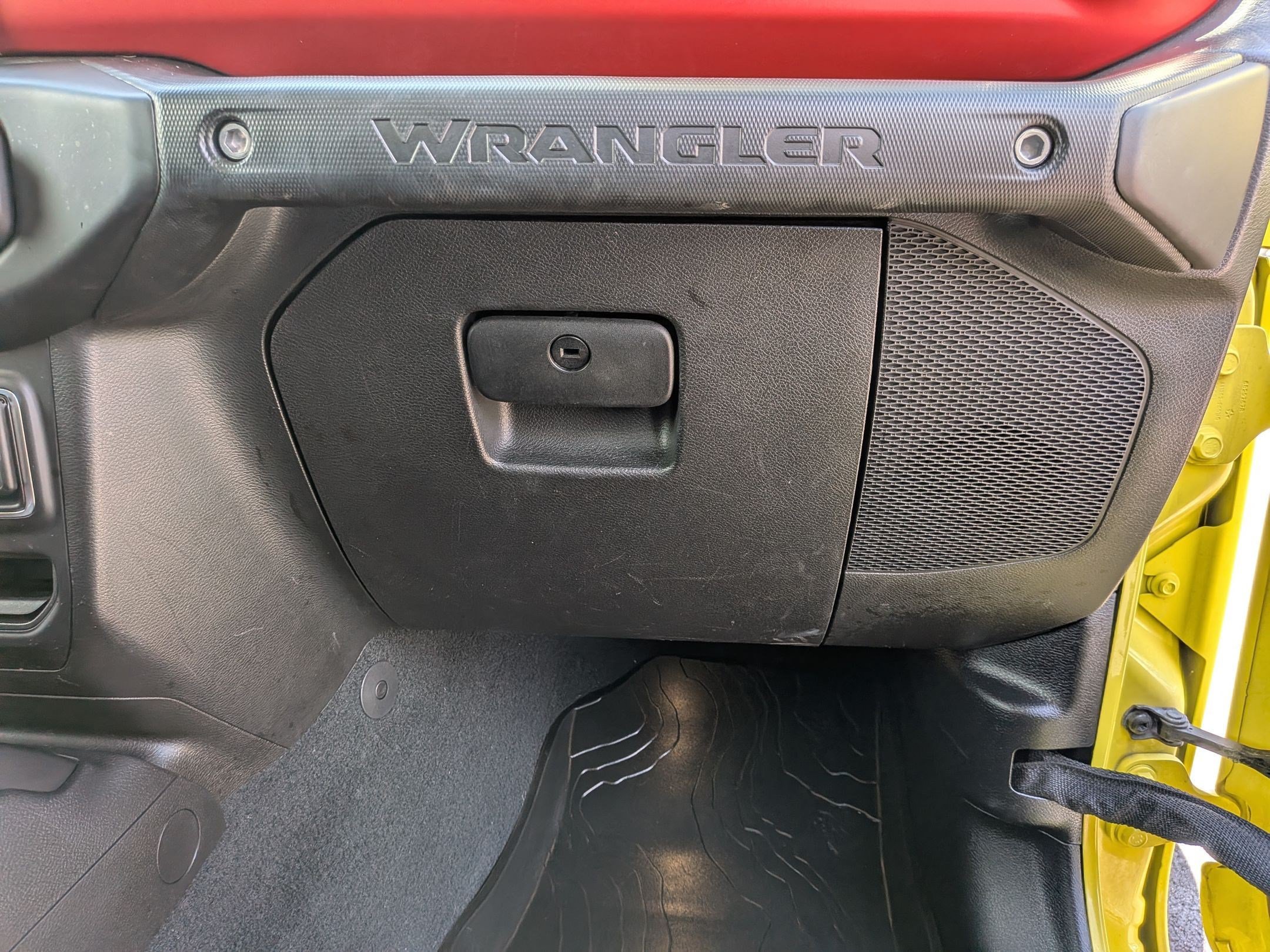 Used 2022 Jeep Wrangler Unlimited Rubicon w/ LED Lighting Group AWD/4WD image 31