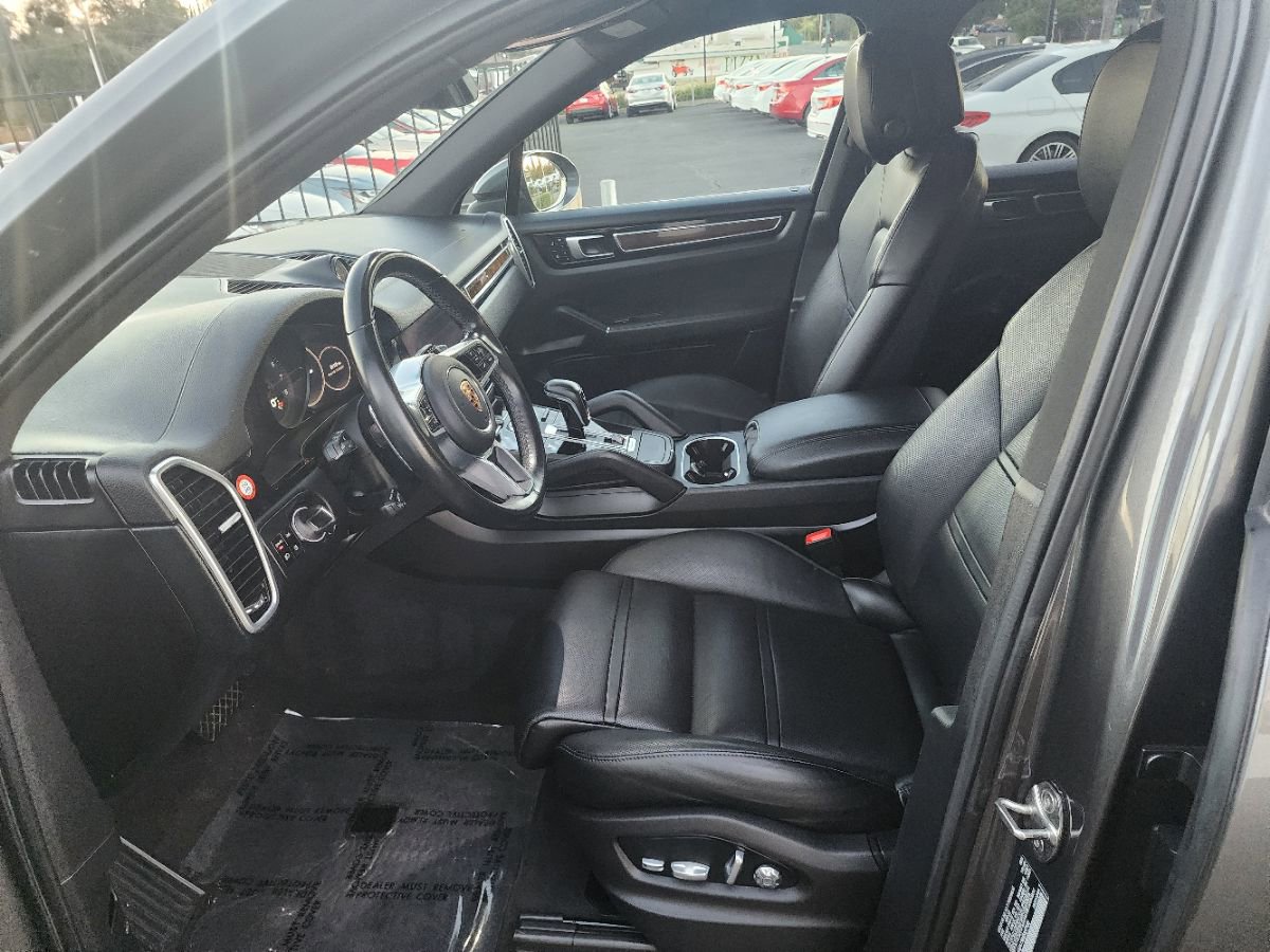 Used 2021 Porsche Cayenne image 10