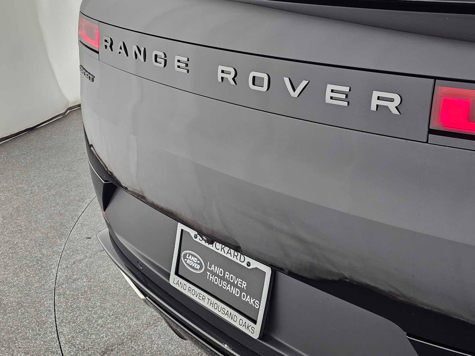 New 2026 Land Rover Range Rover Sport SE AWD/4WD image 13