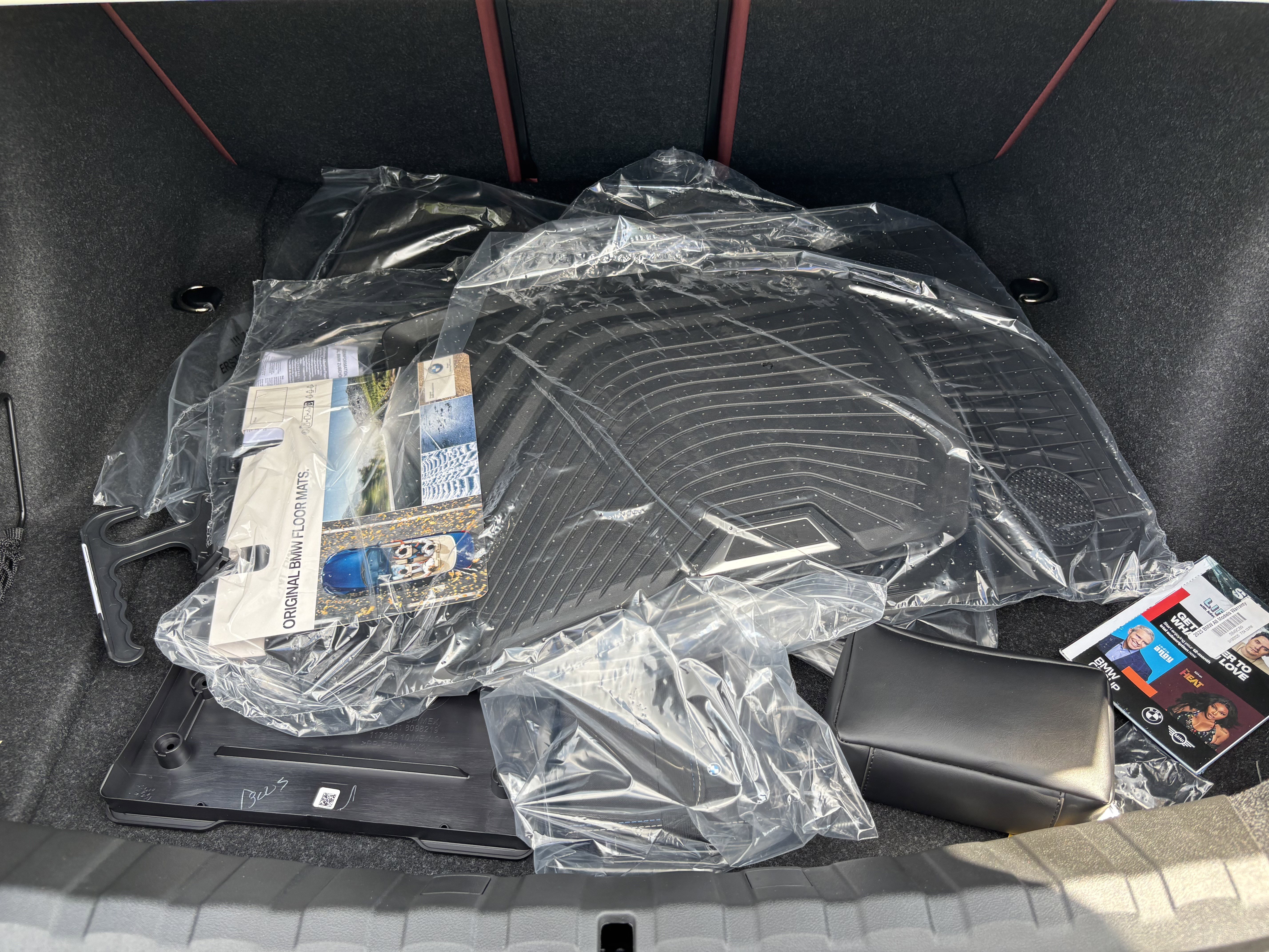 Used 2025 BMW 230i Coupe w/ M Sport Package image 35