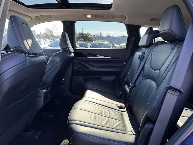 Used 2023 INFINITI QX60 Pure image 14