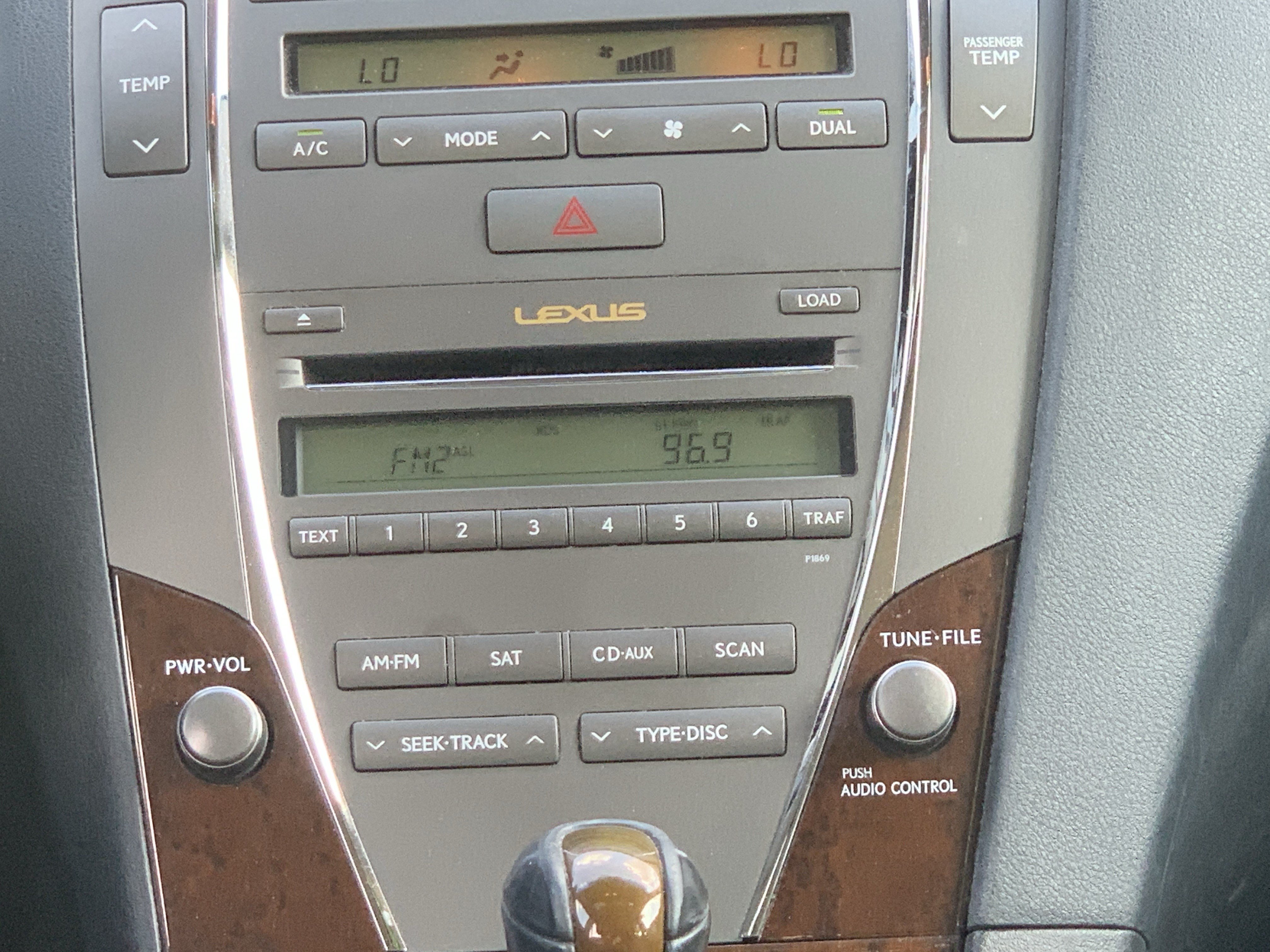 Used 2010 Lexus ES 350 w/ Preferred Accessory Package FWD image 27