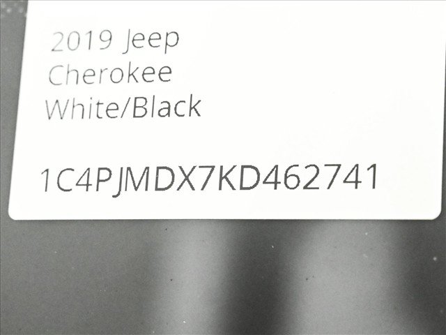 Used 2019 Jeep Cherokee High Altitude AWD/4WD image 26