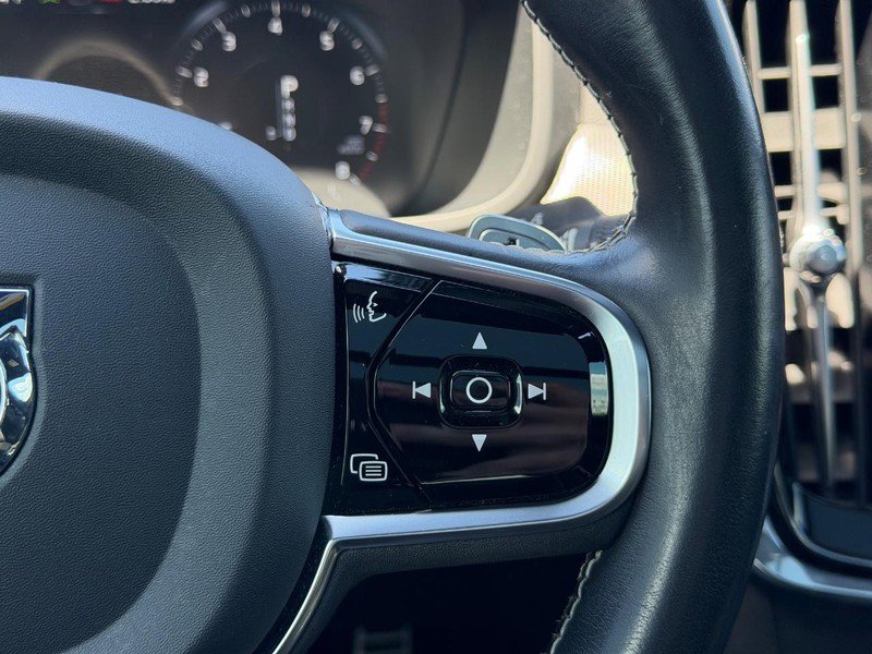 Used 2020 Volvo S90 T6 R-Design w/ Advanced Package AWD/4WD image 19