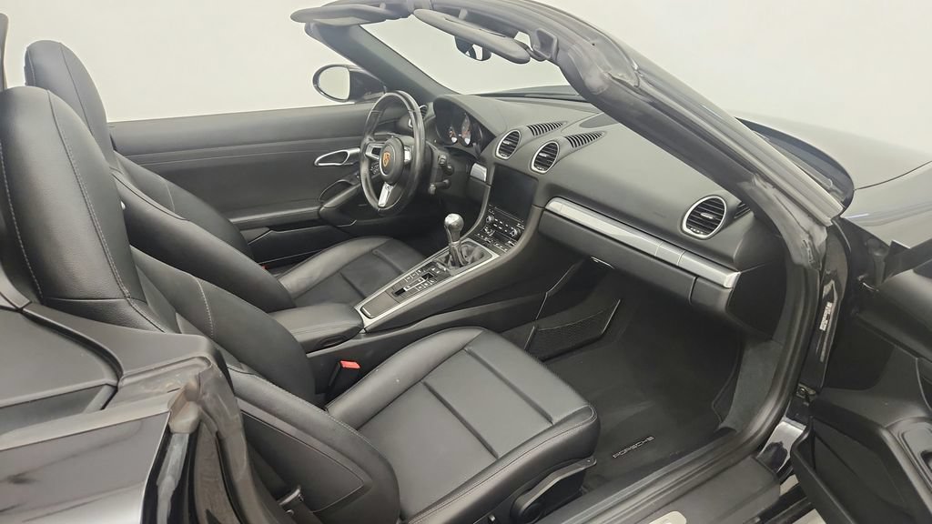 Used 2018 Porsche 718 Boxster S RWD image 20