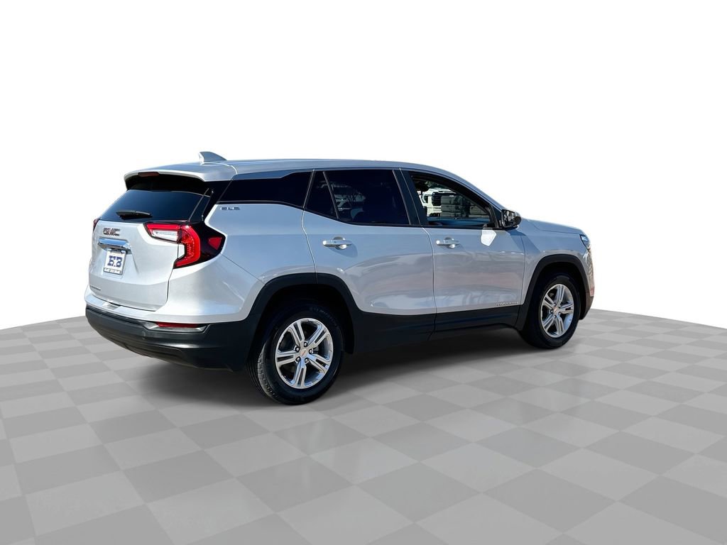 Used 2022 GMC Terrain SLE FWD image 8