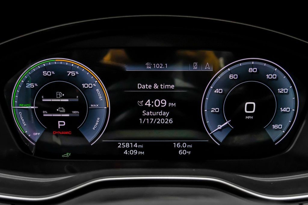 Used 2024 Audi Q5 e Prestige w/ Prestige Package image 16