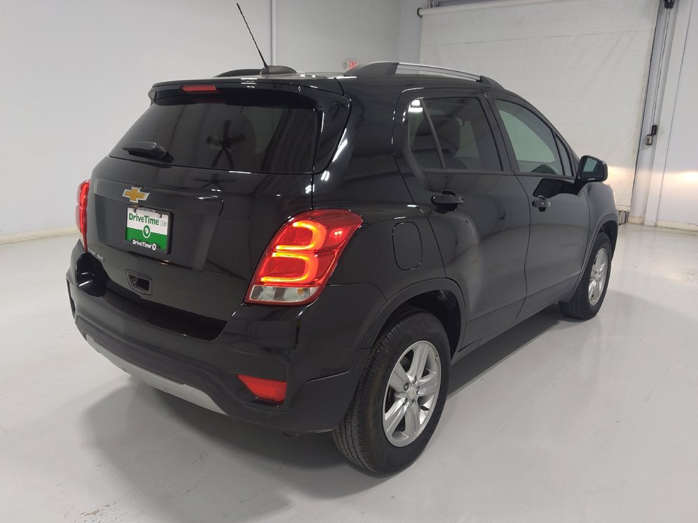 Used 2022 Chevrolet Trax LT w/ LT Convenience Package AWD/4WD image 9