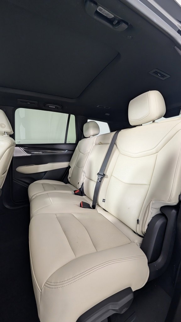 Certified 2022 Cadillac XT6 Sport w/ Technology Package image 7