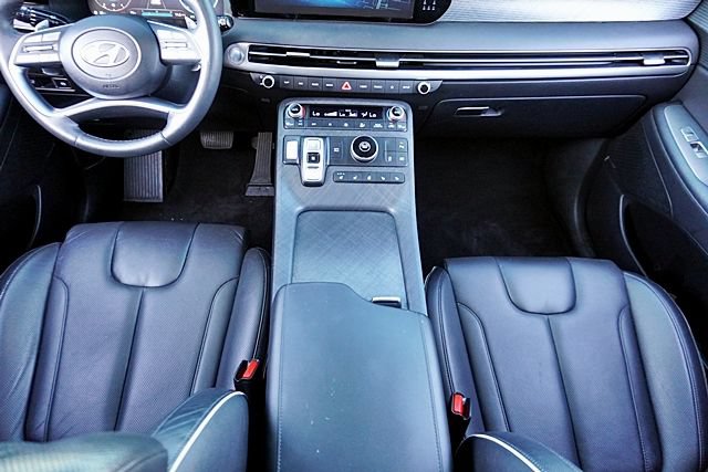Certified 2023 Hyundai Palisade Limited FWD image 23