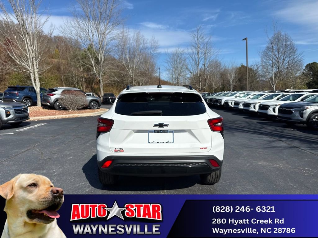 New 2025 Chevrolet Trax RS w/ Driver Confidence Package image 4