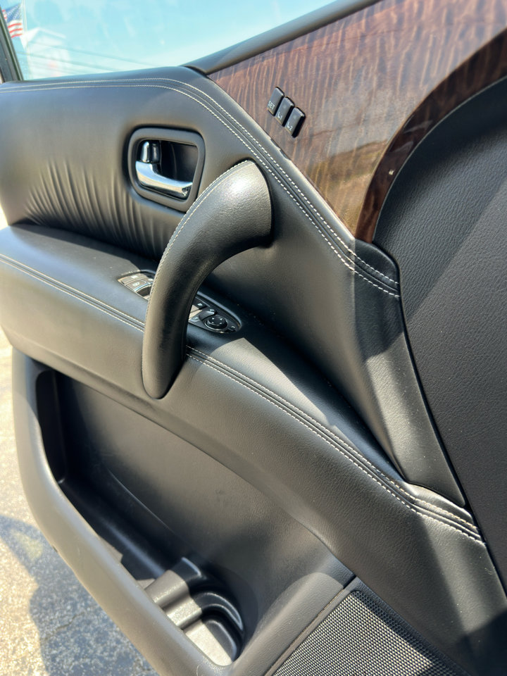 Used 2020 Nissan Armada Platinum w/ Captain's Chairs Package image 16